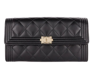 Chanel Black Quilted Lambskin Boy Flap Wallet - Shop Prestige